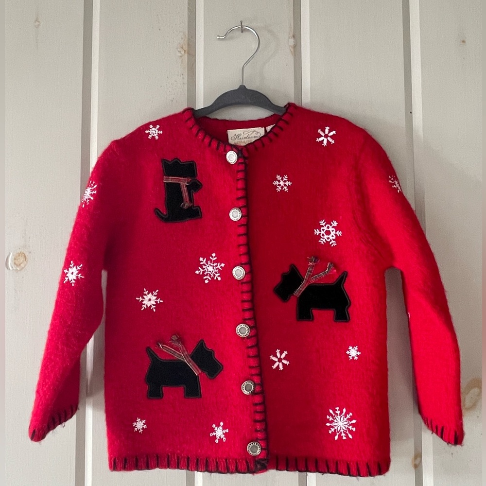HEIRLOOMS girls red wool button down sweater with embroidery & appliqué.  Size 4